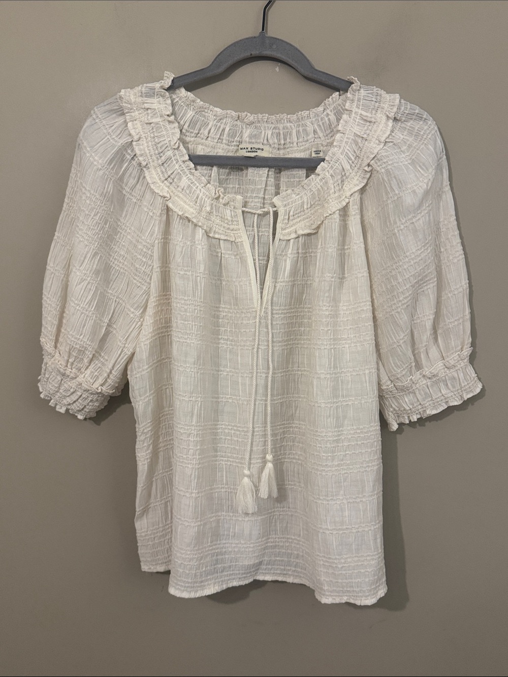 NWOT- Max Studio Textured Peasant Blouse, Ivory, size Medium